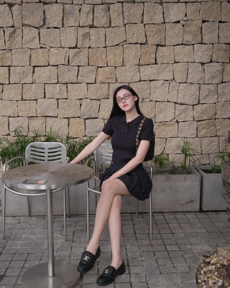 Mỹ nhân Hà thành mặc đẹp như "sách mẫu", có 10 outfit dạo phố chuẩn sang xịn mà chị em phải học hỏi - 4