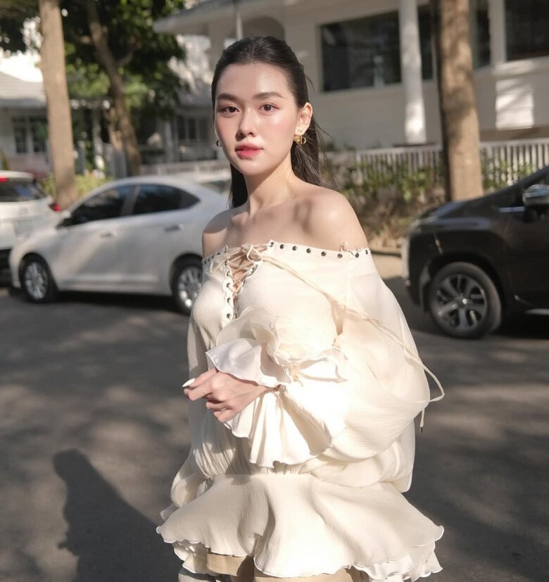 Mỹ nhân Hà thành mặc đẹp như "sách mẫu", có 10 outfit dạo phố chuẩn sang xịn mà chị em phải học hỏi - 10