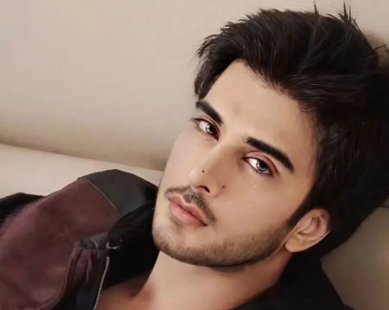 Đàn ông có "2 dài, 4 to" chứng tỏ sức khỏe rất tốt, vừa sống thọ vừa sung mãn trong chuyện chăn gối - 1