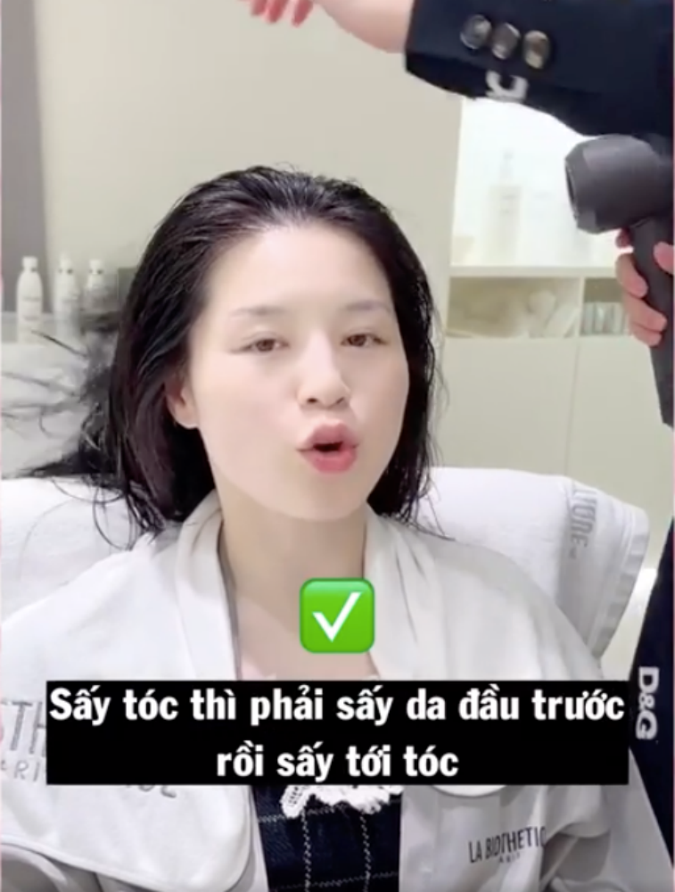 Đi gội đầu, gái xinh bị &#34;hét giá&#34; 10 triệu, xem quy trình mới &#34;nổi da gà&#34; vì bấy lâu toàn hành hạ tóc - 14