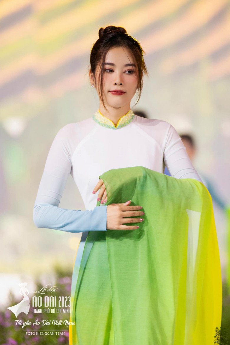 Mỹ nhân Tiền Giang tuổi thơ ngủ chuồng heo, đăng quang Hoa khôi đổi đời, tuổi 27 khoe visual trong veo - 6