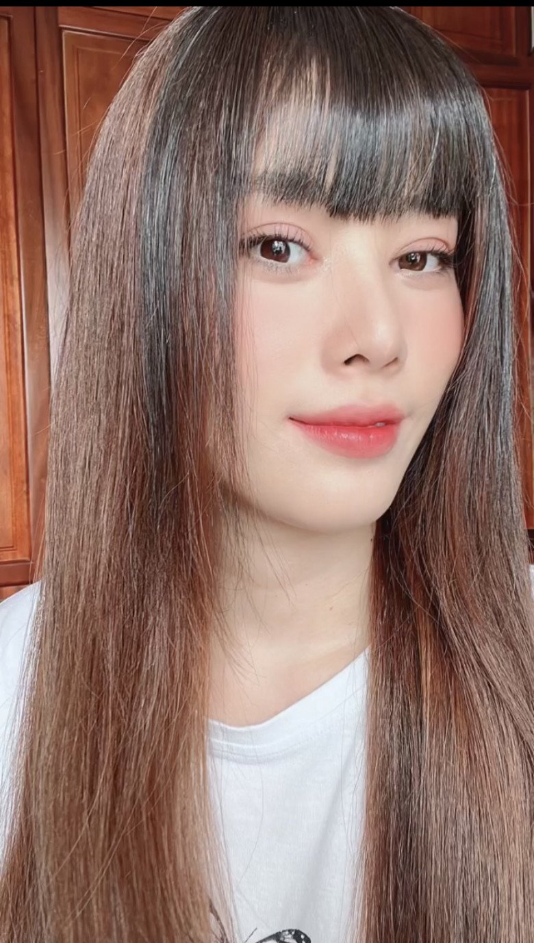 Mỹ nhân Tiền Giang tuổi thơ ngủ chuồng heo, đăng quang Hoa khôi đổi đời, tuổi 27 khoe visual trong veo - 2