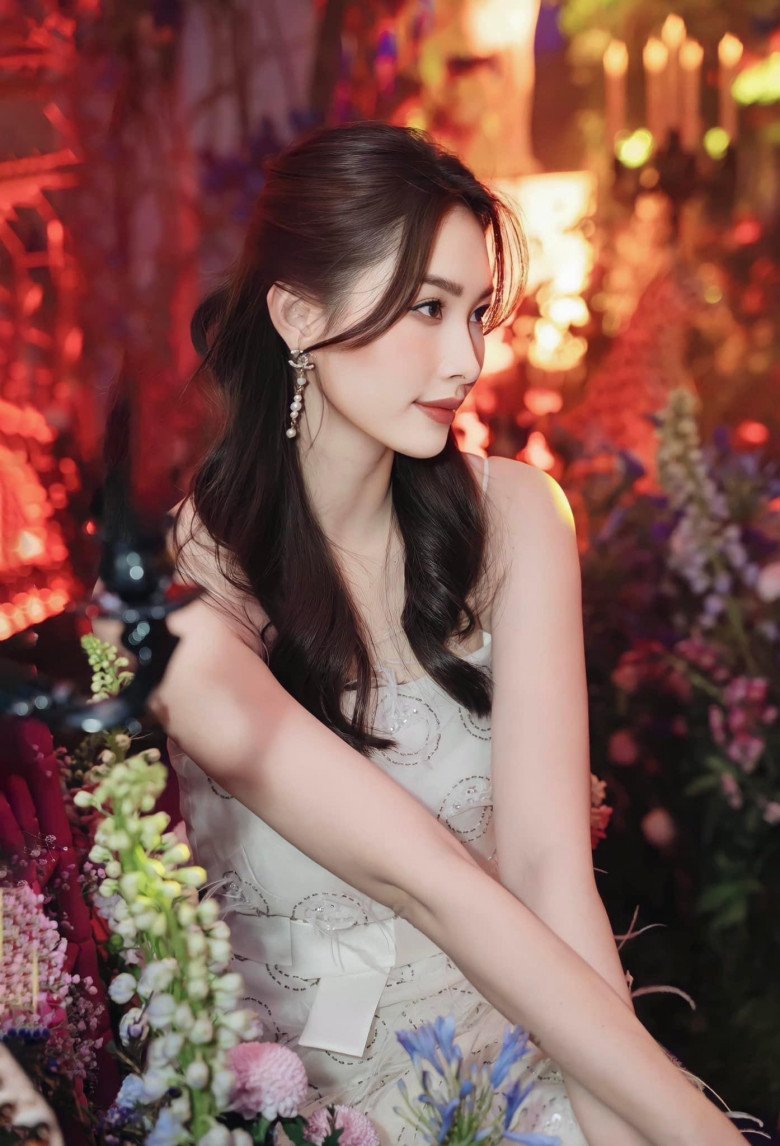 Thần tiên tỉ tỉ Đặng Thu Thảo khoe ảnh đẹp ngất ngây, cớ sao gương mặt trông khác nhẹ thời đăng quang - 3