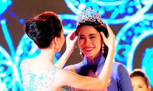 Truyền nhân của Đặng Thu Thảo qua rồi thời &#34;phát tướng&#34;, có ưu điểm hình thể bao Hoa hậu đổ tiền mua - 2