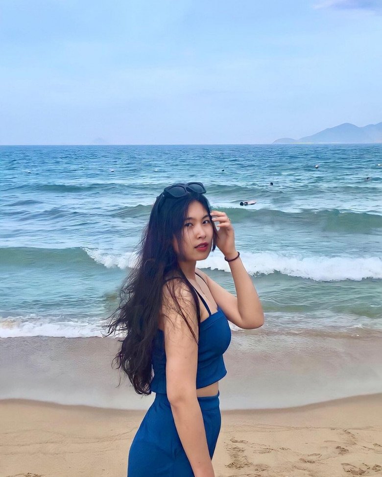 Phát hiện nữ luật sư 2K đẹp chẳng khác trên phim, nét đẹp tri thức và nhân ái còn rạng ngời hơn gấp bội - 7
