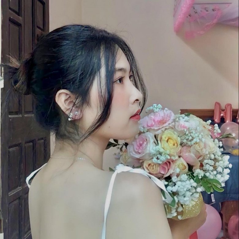 Phát hiện nữ luật sư 2K đẹp chẳng khác trên phim, nét đẹp tri thức và nhân ái còn rạng ngời hơn gấp bội - 11