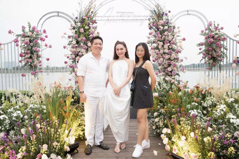 &#34;Bà vú&#34; nhà Đoàn Di Băng lương trăm triệu/tháng, làm cô dâu mặc váy cưới hao hao Khánh Thi, giá hơn nửa tỷ - 8