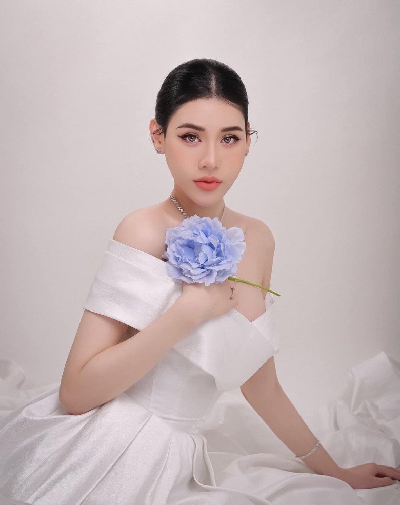 Cô nàng 1m83 đi phát cơm lề đường, đăng quang hoa hậu chuyển giới nhờ câu ứng xử đẳng cấp quốc tế - 6