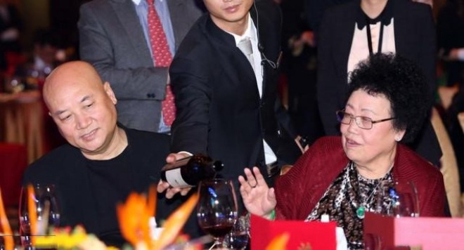Ngắm ảnh thời trẻ của tỷ phú Trần Lệ Hoa, dễ hiểu vì sao &#34;Đường Tăng&#34; Trì Trọng Thụy bất chấp tất cả để yêu - 3