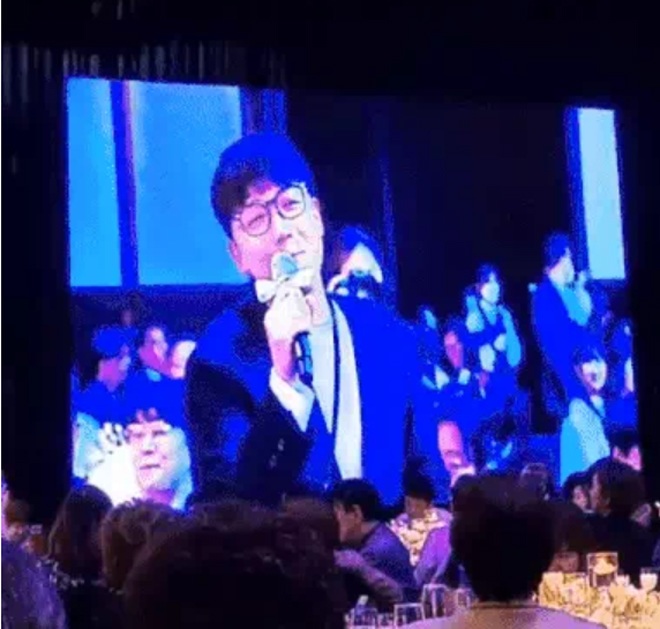 Những điều đặc biệt chỉ có trong đám cưới &#34;chàng rể quốc dân&#34;: Dàn khách mời quá &#34;khủng&#34;, hôn lễ như concert - 18