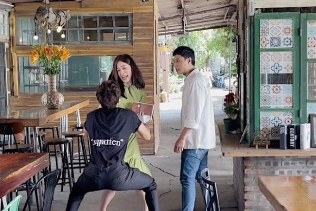 &#34;Khách Vip&#34; trong phim giờ vàng VTV: Á hậu tát chồng cũng không &#34;rần rần&#34; bằng người hùng U23 Việt Nam - 8