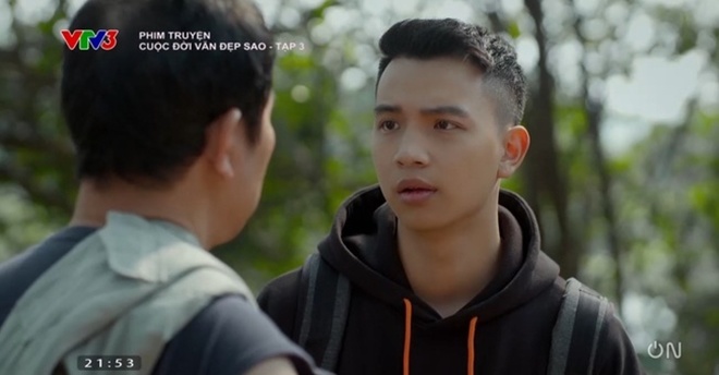 Cậu con trai &#34;hết nước chấm&#34; của ông bố đơn thân làm cửu vạn hot nhất VTV: Đời thực khác hẳn phim - 1