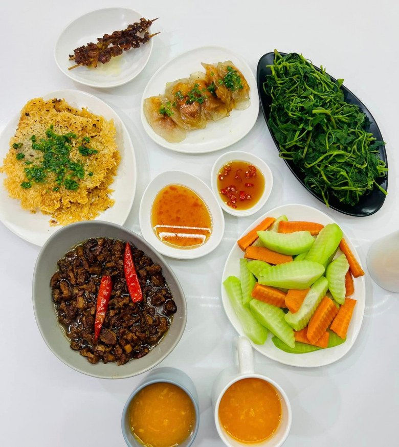 Tuần mới nồm ẩm, mẹ đảm gợi ý thực đơn nhìn là thèm, người khó ở mấy cũng thấy ngon - 6