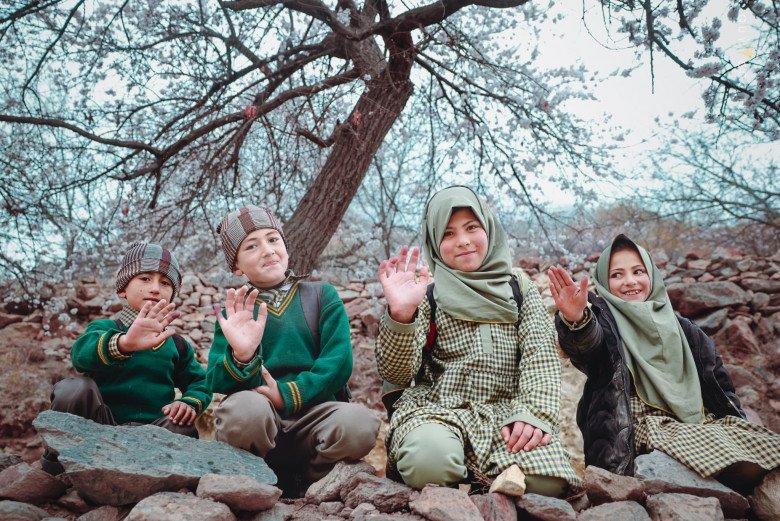 Mê mẩn những thiên thần xinh xinh, thơ ngây nép mình sau dãy tuyết sơn ở Pakistan - 9