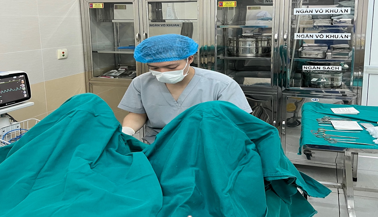 Đi thu hẹp vùng nhạy cảm để tạo bất ngờ cho chồng, mẹ 2 con gặp họa tởn tới già - 1