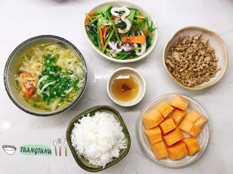 8X đơn thân khoe cơm 3 mẹ con cực ngon, bữa nào cũng đủ món xuất sắc ăn đứt sơn hào hải vị - 10