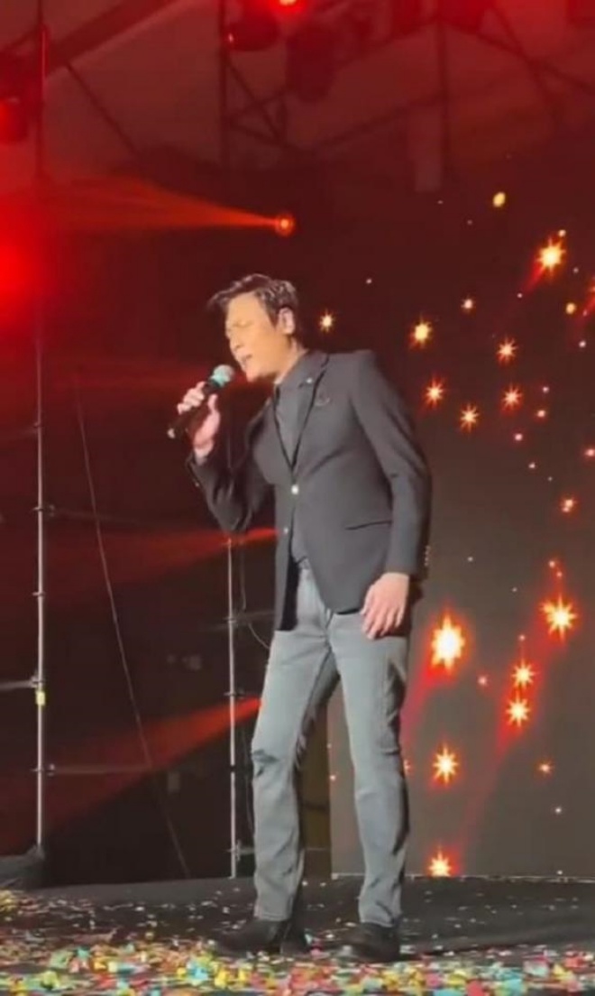 &#34;Nhất ca&#34; TVB từng đẩy vợ cũ con trai vào đường cùng, giờ hết thời, nhan sắc xuống cấp, đi hát hội chợ - 2