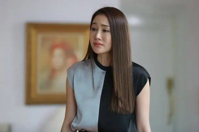 Chồng mất sớm, tôi nhận con nuôi nhưng khi thằng bé lớn tôi phát hiện bí mật động trời - 2