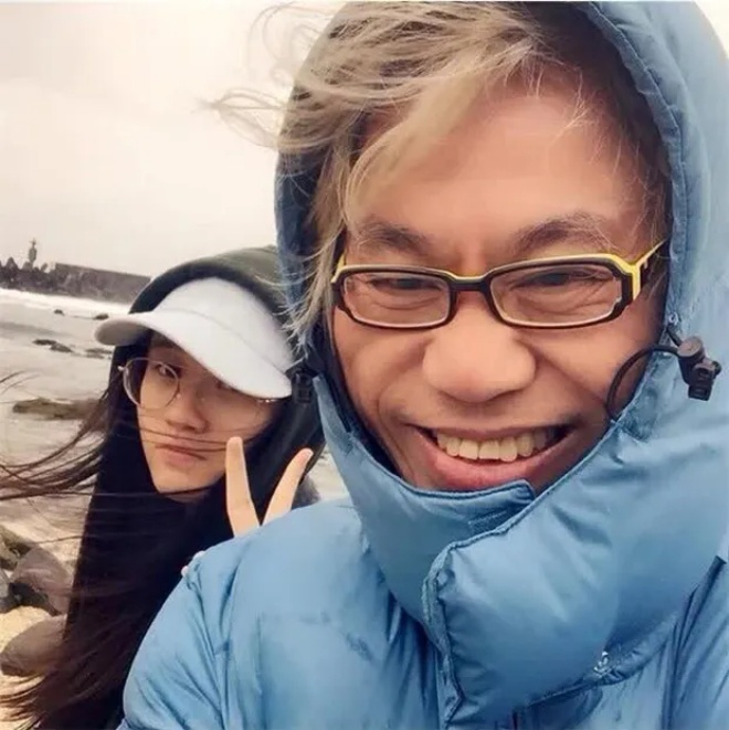 Tài khoản của chồng đáng tuổi ông có trạng thái mới, cô vợ trẻ có hành động đáng ngờ - 5