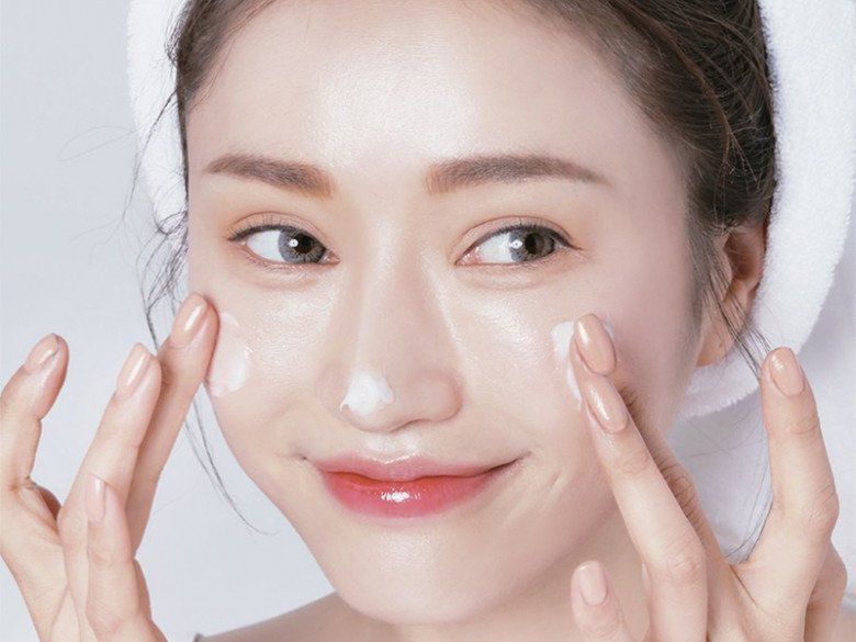 Đi dạy không cần lộng lẫy, chỉ cần 5 bước trang điểm đơn giản, cô giáo đứng lớp thêm tự tin - 1