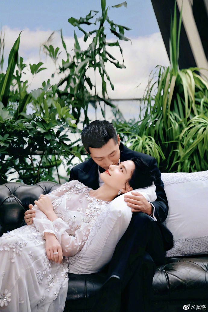 Ái nữ trùm sòng bạc là cô dâu hot nhất hôm nay, diện đồ cưới truyền thống thêu bằng chỉ vàng xa hoa - 3