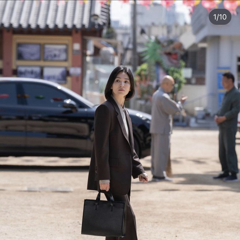Ăn mặc như cái bang, Song Hye Kyo vẫn trẻ đẹp sang nhờ hai bí quyết siêu dễ, chị em phải nằm lòng - 8