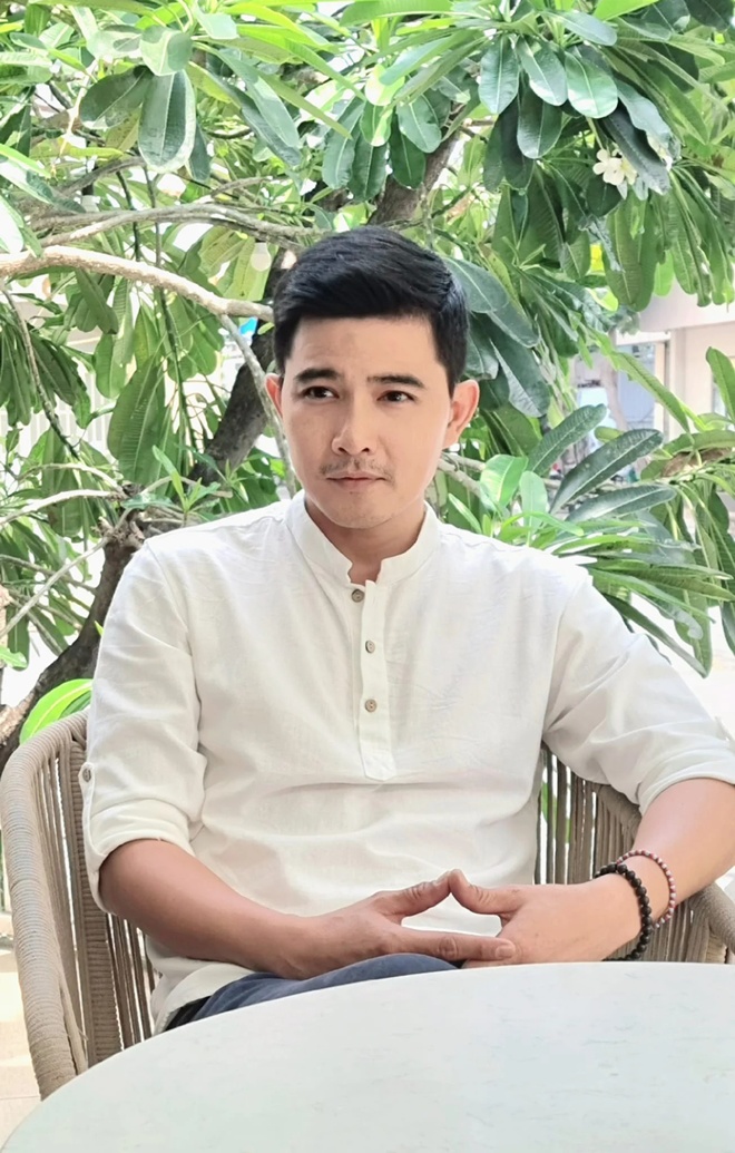 Bị &#34;ném đá&#34; vì vai diễn khó ưa nhất vũ trụ VTV, nam diễn viên này hé lộ luôn kết phim - 6