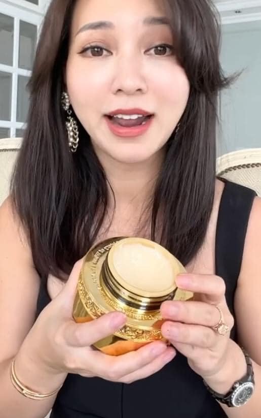 Người giàu xài kem dưỡng da 42 triệu chỉ để cấp ẩm, nhiều người đẹp Vbiz dùng mỹ phẩm giá vài trăm nghìn - 3