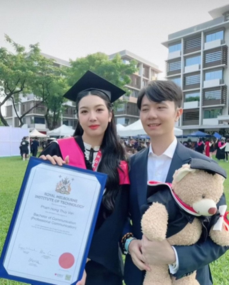 Mỹ nhân hụt vương miện danh giá mang nét đẹp tri thức, làm mẹ rồi mới tốt nghiệp đại học vẫn trẻ như nữ sinh - 6