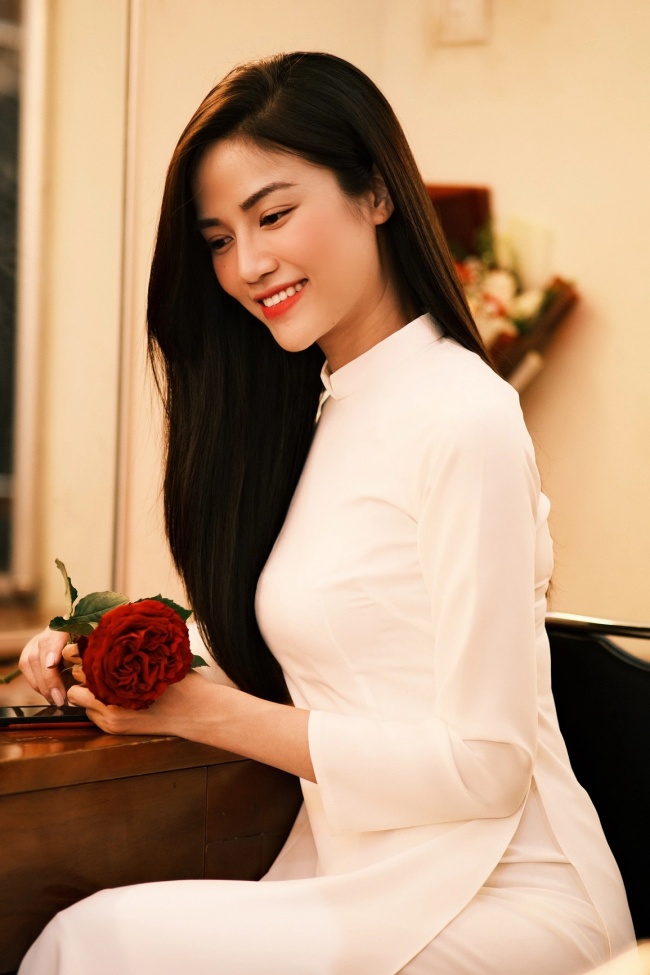 Mỹ nhân Bắc Giang &#34;đanh đá nhất VTV&#34;: Mất 1.000 người theo dõi vì công khai hẹn hò, bị phản bội chỉ biết khóc - 6