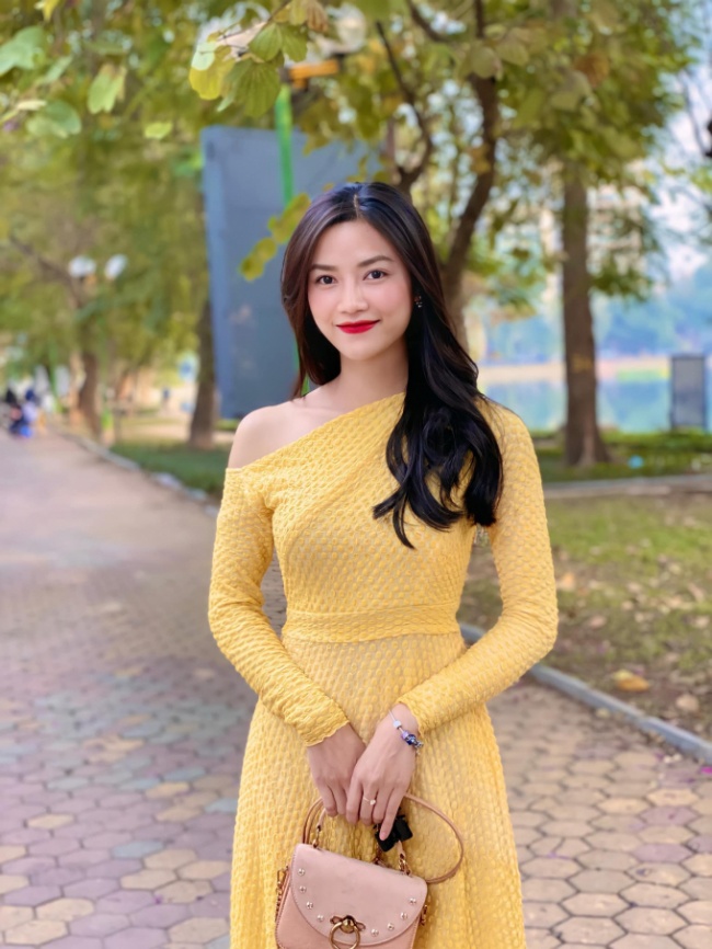 Mỹ nhân Bắc Giang &#34;đanh đá nhất VTV&#34;: Mất 1.000 người theo dõi vì công khai hẹn hò, bị phản bội chỉ biết khóc - 3