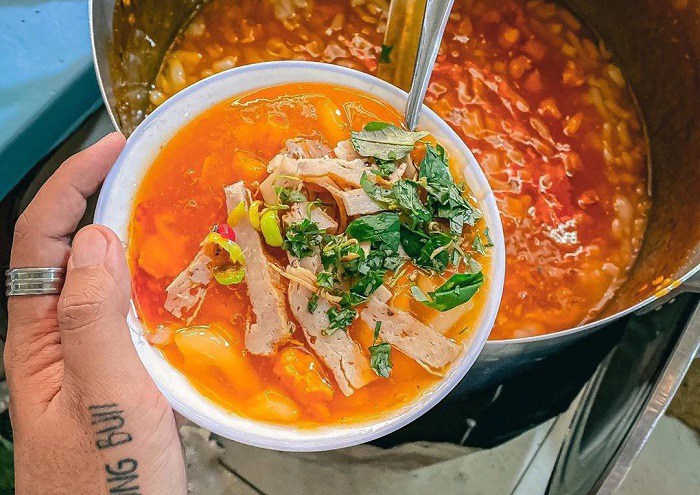 8 đặc sản xứ Huế chỉ nhắc tên đã thấy thèm, có món phải đến tận nơi mới được ăn - 8