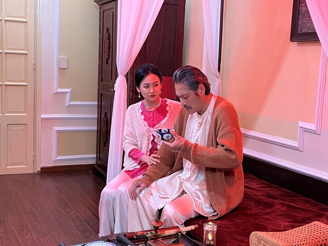 Cô vợ lẽ đang hot nhất phim Việt: Căng thẳng vì cảnh nóng với "ông trùm" phản diện, bị bạn diễn "dỗ dành" bằng đồ ăn - 5