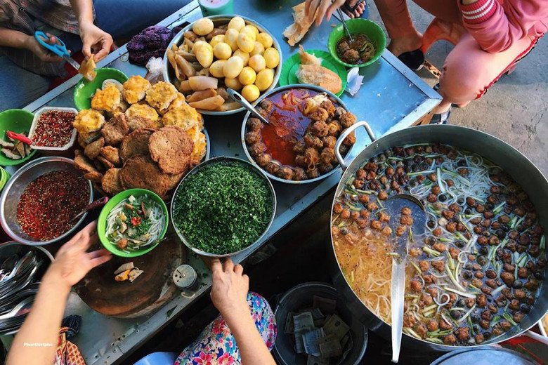 8 địa điểm ăn vặt nổi tiếng Sài Gòn, mang chỉ 100.000 đồng ăn được đủ món no căng bụng - 5
