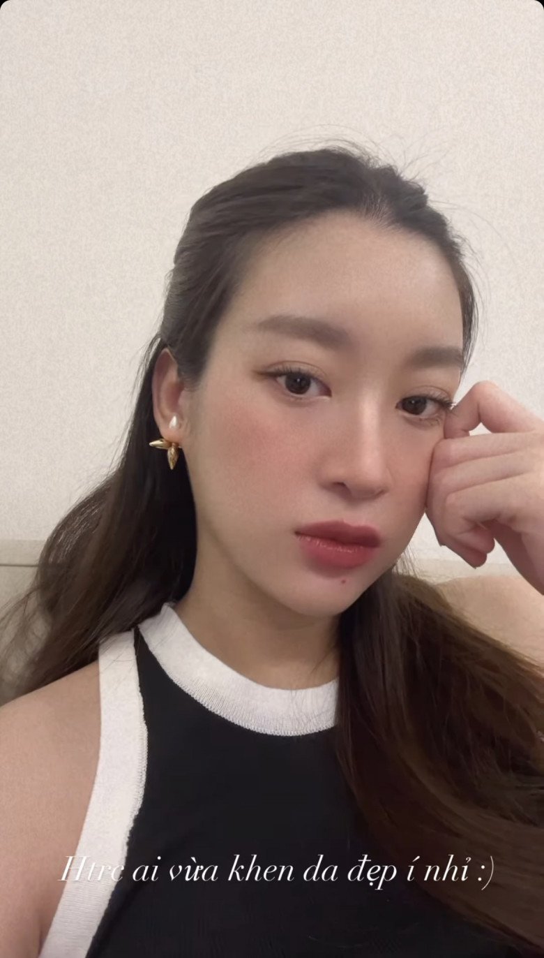 Vừa được khen xinh, Đỗ Mỹ Linh khó chịu ra mặt vì nhận hậu quả nhan sắc nặng nề - 3