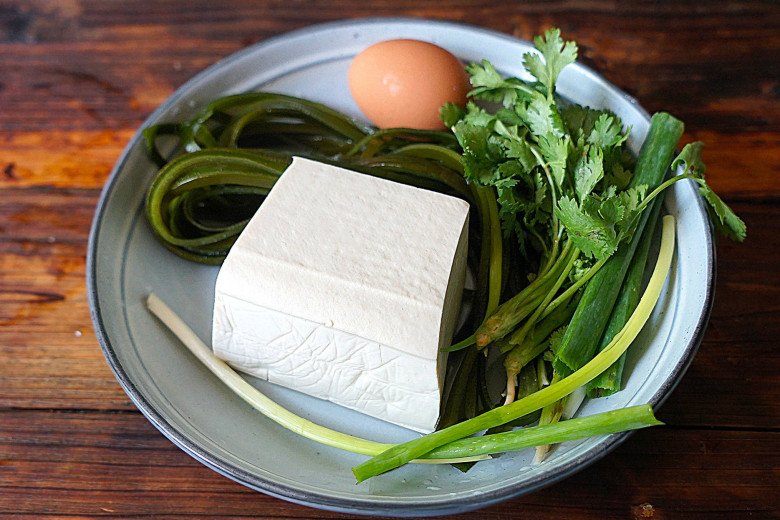Hè nóng ra nhiều mồ hôi, nấu ngay canh này mát lịm lại bổ sung nước, thơm ngon dễ ăn - 1