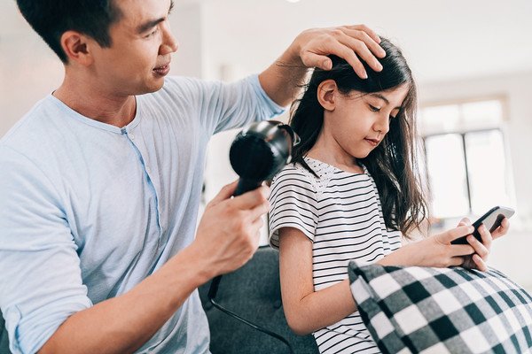 Vợ chồng 5 năm không thể quan hệ chỉ vì mỗi đêm luôn có người này nằm giữa, chồng than thở sắp thành yếu sinh lý - 2