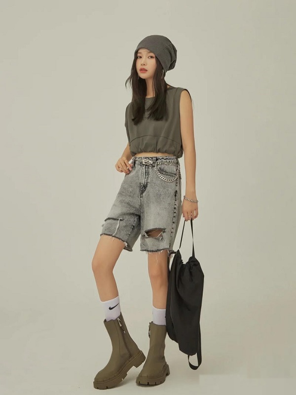 4 kiểu áo &#34;hợp cạ&#34; với quần short jeans, chị em nên mua gấp - 14
