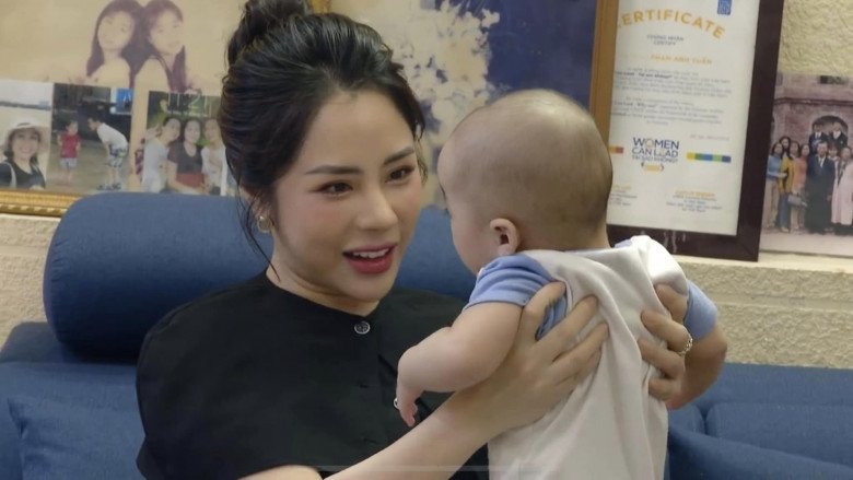Phụ nữ ngoài 30 diện kiểu tóc này đi làm, chồng yêu, đồng nghiệp xin bí kíp - 1