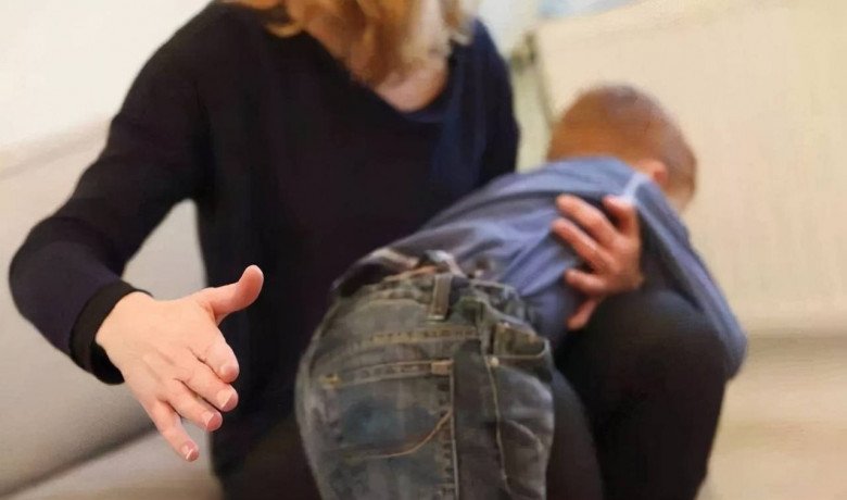 Bé trai 9 tuổi suy thận cấp sau khi bị mẹ đánh vào mông, những vùng nguy hiểm trên cơ thể trẻ cha mẹ không nên tác động mạnh - 1