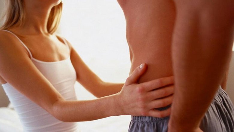 Kiểu &#34;yêu&#34; cặp đôi nào cũng thích khiến người đàn ông mắc ung thư vòm họng - 2