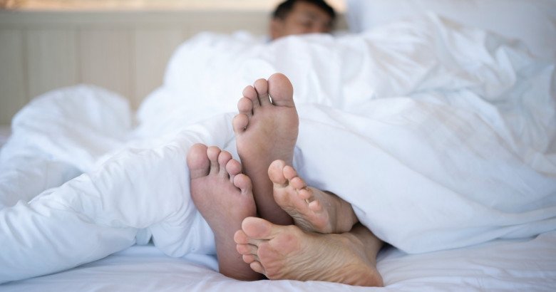 Đưa đẩy nhầm chỗ lúc ân ái, người đàn ông đến viện với &#34;cậu nhỏ&#34; chia thành 3 phần - 1