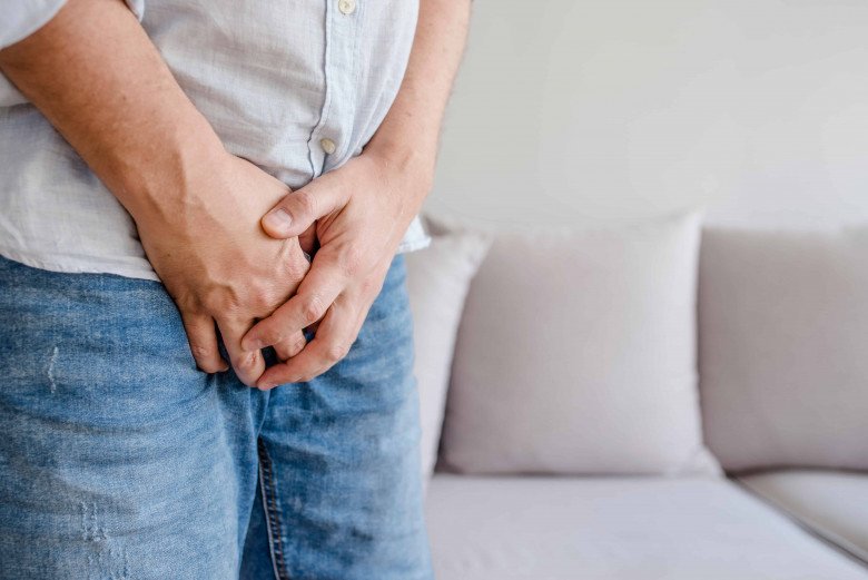 Đưa đẩy nhầm chỗ lúc ân ái, người đàn ông đến viện với &#34;cậu nhỏ&#34; chia thành 3 phần - 2