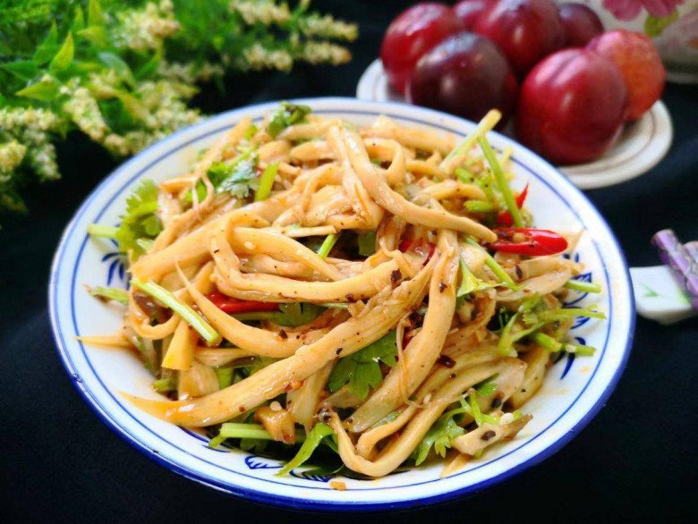 Được mệnh danh là nữ hoàng của các loại nấm lại có giá trung bình, đem nó trộn gỏi cực giòn ngon thanh mát ai cũng bất ngờ - 5