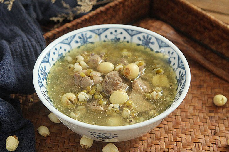 Con này chỉ hay luộc hoặc nướng, giờ đem nấu canh với hạt mùa hè được món ngon bổ mát ít ai ngờ tới - 7