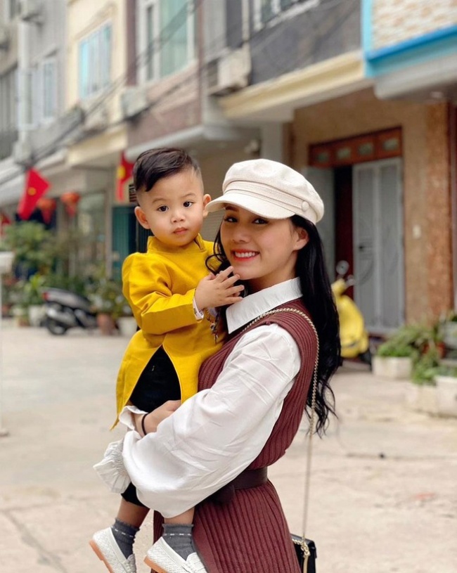 &#34;Nàng tiên quạt&#34; mang số khổ của VTV: Gương mặt &#34;đại trà&#34; giống Thu Quỳnh, vẫn khuynh đảo MXH - 12
