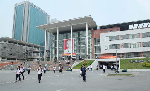 Người mẹ là chuyên gia giáo dục đưa ra &#34;4 lý do không cho con học trường Ams&#34; làm nổ ra cuộc tranh cãi trên MXH - 2