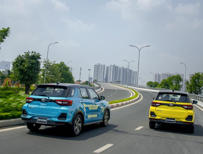 Siêu xe nhập khẩu không ai nhận