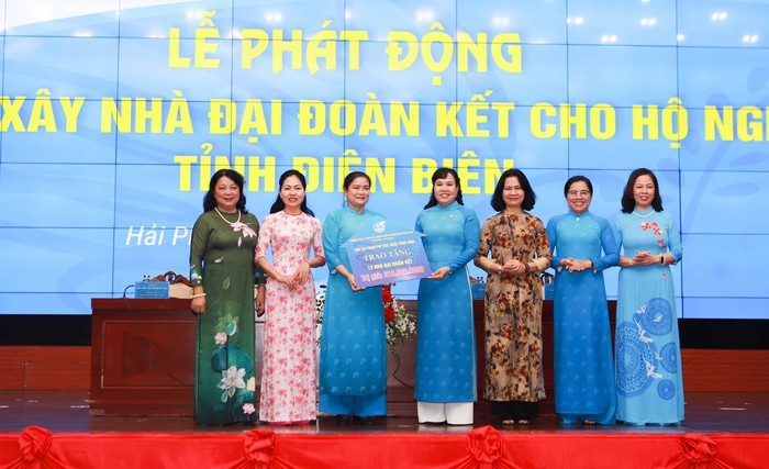 Hội LHPN Việt Nam phát động ủng hộ nhà đại đoàn kết hỗ trợ hộ nghèo tỉnh Điện Biên - Tây Bắc - 2