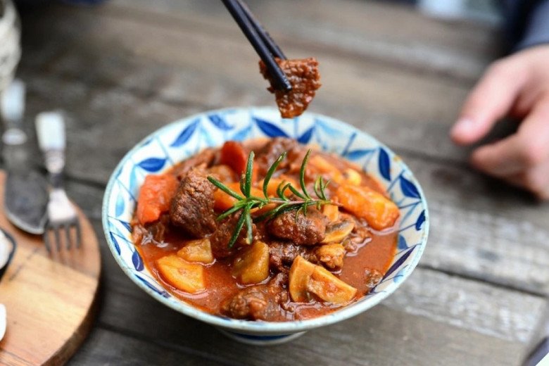 Cách nấu bò kho đơn giản, ngon mềm, không cần gói gia vị vẫn thơm nức mũi - 16